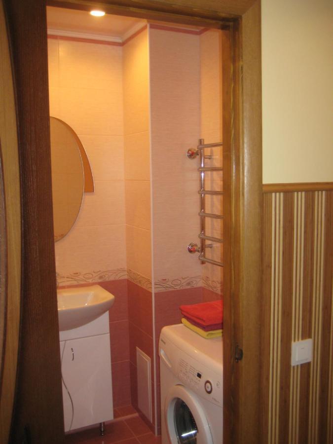 Комфортная 1-Комнатная Новопречистенская 1 Tcherkassy Extérieur photo